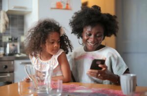 Las mejores aplicaciones móviles para mamás